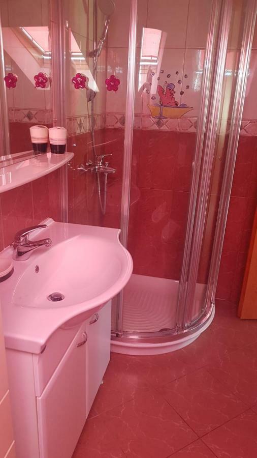 Nena Apartment Zadar Luaran gambar